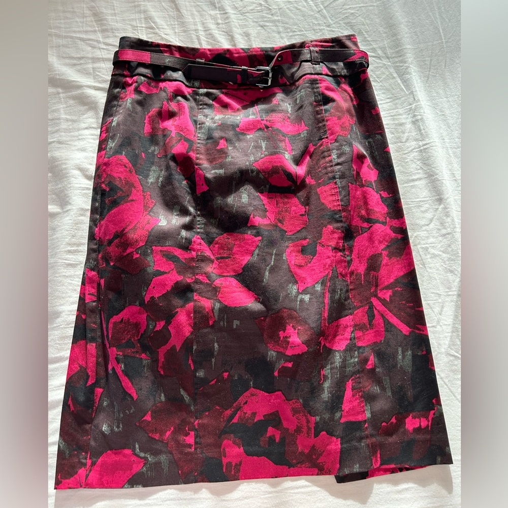 Floral print skirt